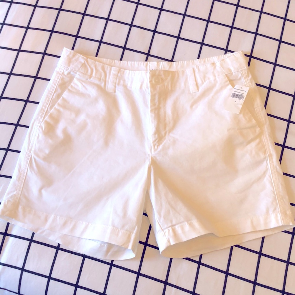 NWT Gap White Cotton City Short
